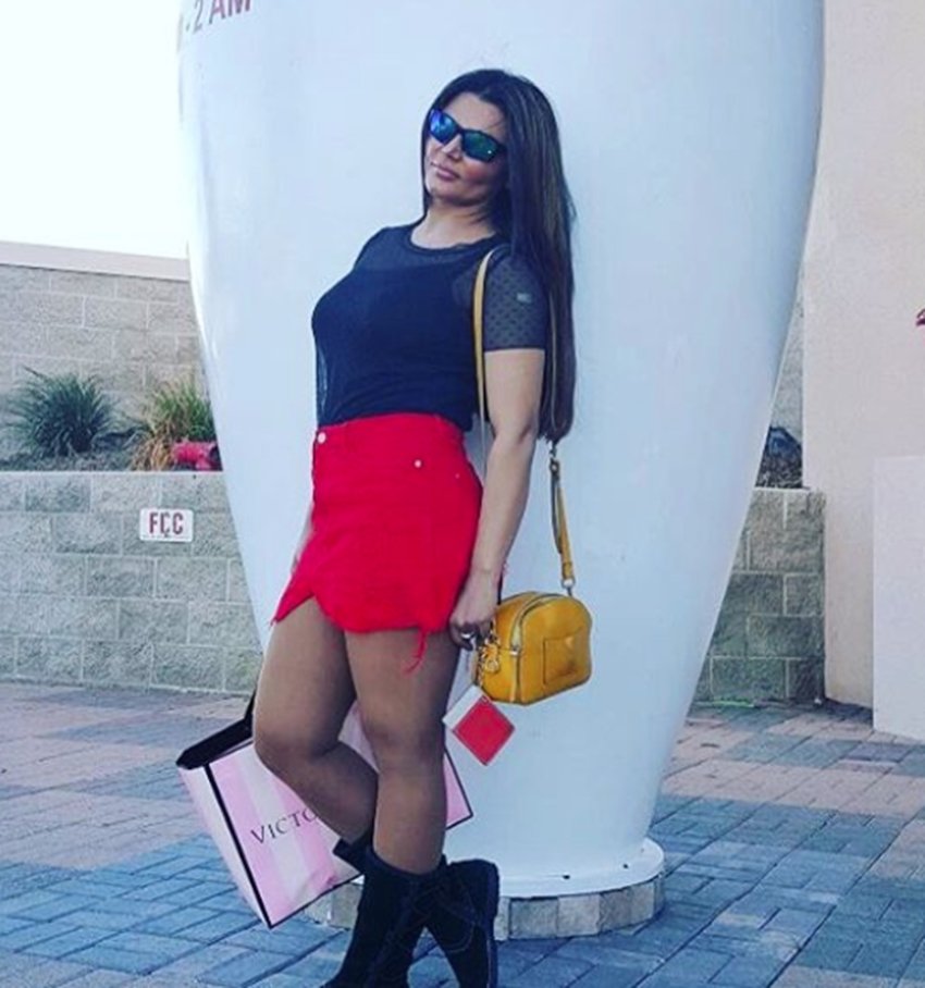 Rakhi Sawant, Rakhi Sawant Photos, Rakhi Sawant Comments, Rakhi Sawant Statements, Most Controversial Statements, Rakhi Sawant HD Wallpapers, Rakhi Sawant Instagram Account, Rakhi Sawant Movies, Rakhi Sawant Iteam Number Video