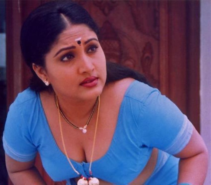Nityanand, Swami Nityanand, Godman, Woman, Ranjitha, Shreewalli, Tamil Actress, South Film Industry, Allegation, Sanyasin, Sex CD, Sex Tape, Bengaluru, Karnataka, State News, Hindi News