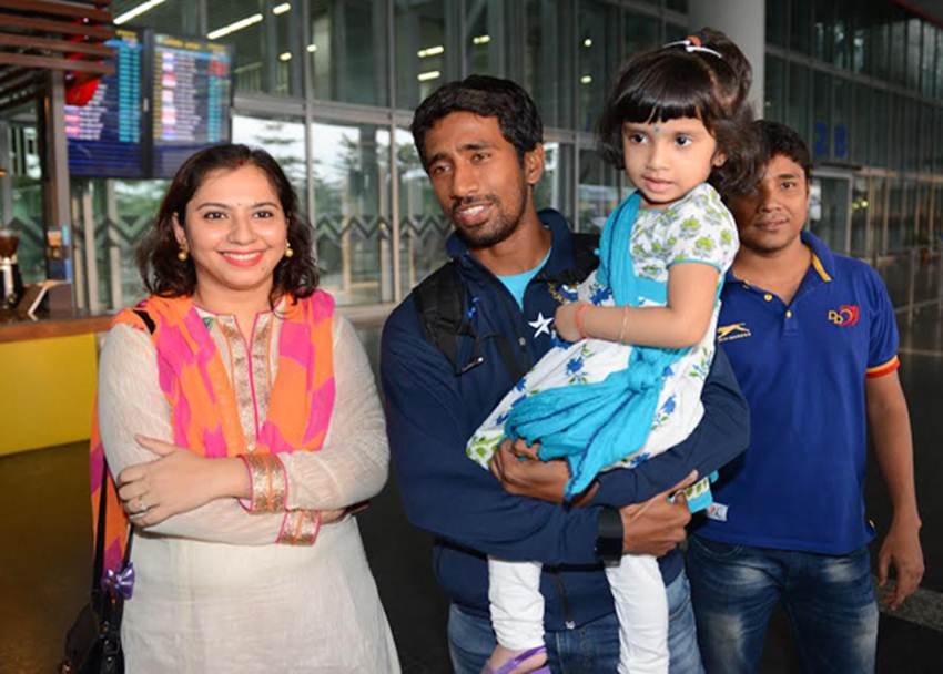 Indian Wicket Kipper, Wriddhiman Saha , married to his long time girl friend, Romi Saha, happy married life,Romi, indian Cricket Team, Sport News, Sport News Hindi