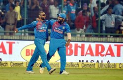 पहले T20 में रोहित और धवन की जोड़ी ने बनाए तीन बड़े रिकॉर्ड, सहवाग-गंभीर को छोड़ा पीछे