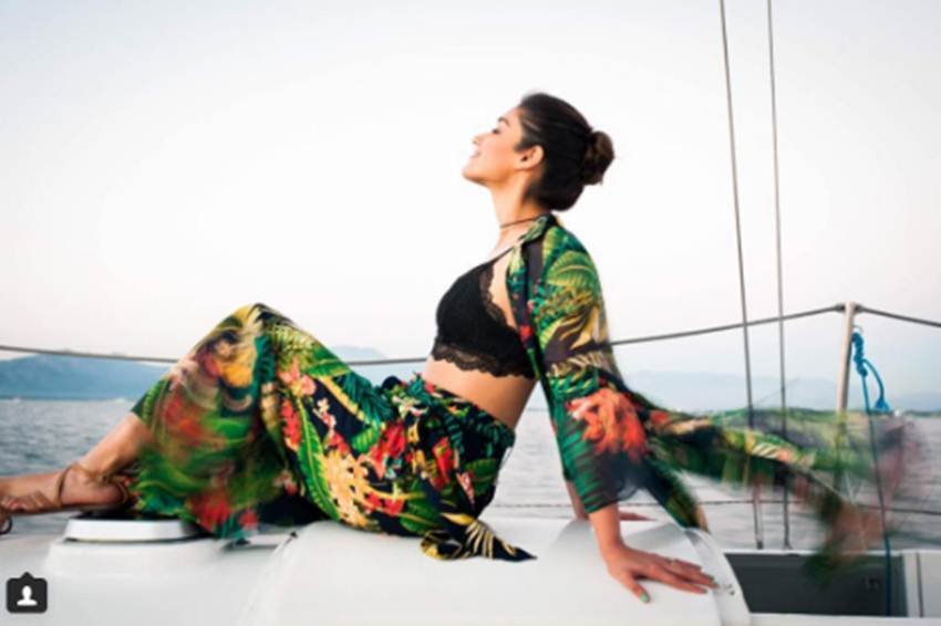 ileana dcruz,body dysmorphic disorder,ileana depression, ileana dcruz Movies, ileana dcruz photos, ileana dcruz hot photos, ileana dcruz upcoming movie, Rustom actress ileana dcruz, ileana dcruz burfi, ileana dcruz images, ileana dcruz photos gallery