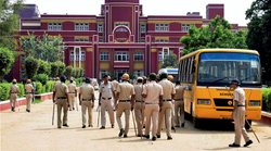 संपादकीयः लापरवाही की जांच