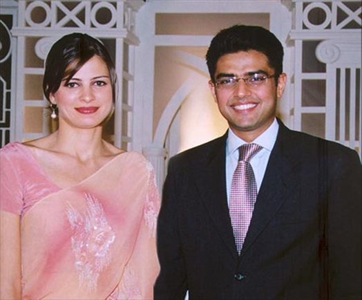 jyotiraditya scindia with his wife, akhilesh yadav with his wife, tej pratap singh with his wife, milind deora with his wife puja shetty, anurag thakur with his wife shefali thakur, Lal Saheba Meghna Singh De, sachin pilot sara abdullah