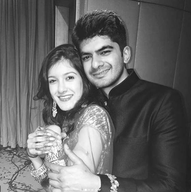 shanaya kapoor Shahrukh Khan Sanjay kapoor sanjay kapoor daughter SRK birthday happy birthday shah rukh khan