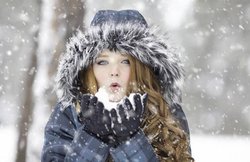 सर्दियों में स्किन को चाहिए एक्स्ट्रा केयर, इन बातों का रखें ध्यान