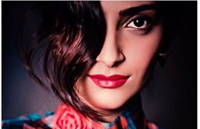 sonam kapoor, actress sonam kapoor, stylish sonam kapoor, sonam kapoor controvercy, Deepika Padukone, actress Deepika Padukone, ranbir kapoor, actor ranbir kapoor, Aishwarya Rai, controversial statements, fashion sonam kapoor, Sonakshi Sinha, Parineeti Chopra, Entertainment, jansatta