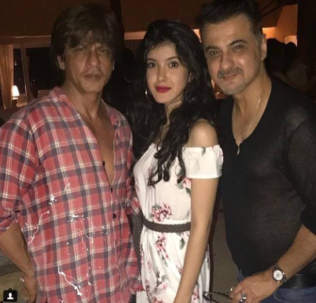 shanaya kapoor Shahrukh Khan Sanjay kapoor sanjay kapoor daughter SRK birthday happy birthday shah rukh khan