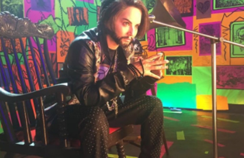 Sunny Leone, Sunny Leone becomes men, tera intzaar, tera intzaar movie, tera intzaar photos, tera intzaar trailor, tera intzaar video, tera intzaar song, Sunny Leone photos on twitter, Sunny Leone photos, Sunny Leone man look, Sunny Leone hot photos, Sunny Leone video, Sunny Leone news, jansatta