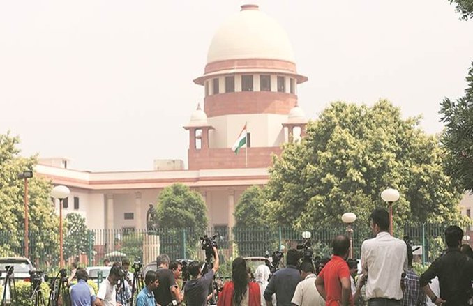 सुप्रीम कोर्ट ने पूछा- दोषी व्यक्ति कैसे दल चला सकता है, कैसे उम्मीदवार चुन सकता है?
