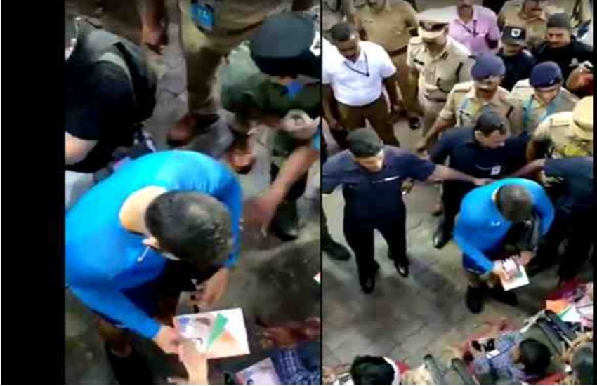 एयरपोर्ट पर बच्चों को अॉटोग्राफ देते विराट कोहली।
Photo-Twitter