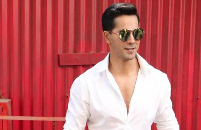 Female Fan Threatens To Varun Dhawan, Varun Dhawan Files A Police Complaint fan says meet me otherwise will Committing Suicide, varun dhawan, judwaa 2, st udent of the year star varun, bollywood news, television news in hindi, entertainment news