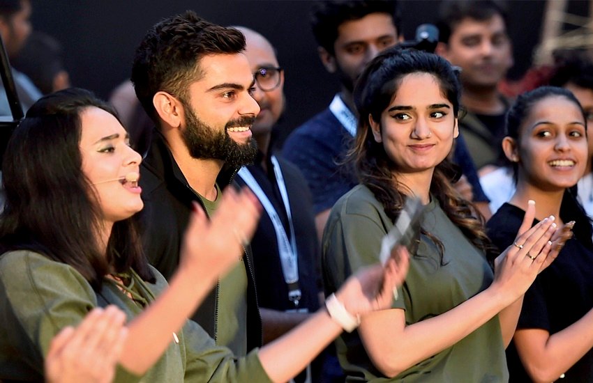 एक कार्यक्रम के दौरान विराट कोहली। 