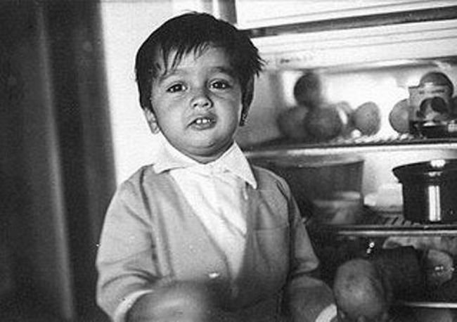 Childhood pictures of cricketers, Ms Dhoni, Rahul Dravid, Mahi, Sir ravindra Jadeja, Yuvi, sachin tendulkar,Virat Kohli,Yuvraj Singh, virendra sagwag, kapil dev, Rohit sharma childhood photos of indian cricketers