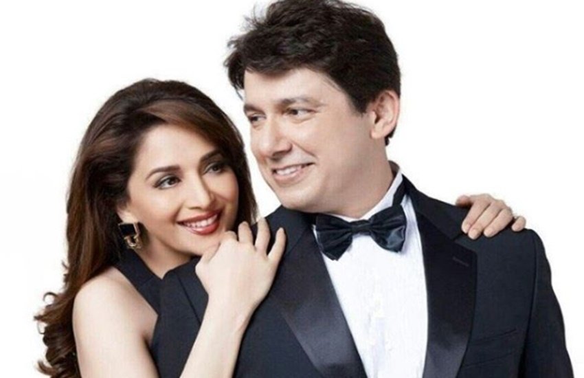 Bollywood, Bollywood celebs, celebrities who found love out of industry, Raj kundra, Esha deol, shilpa, shaetty, bharat takhtani, gauri khan, shah rukh khan, zaheer khan, sagrika ghatge, madhuri dixit, Sahaid kapoor, meera rajput, entartainment, jansatta