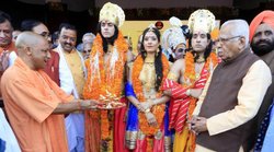 बेबाक बोलः दोनों बदल गए- भगवा भरोसे