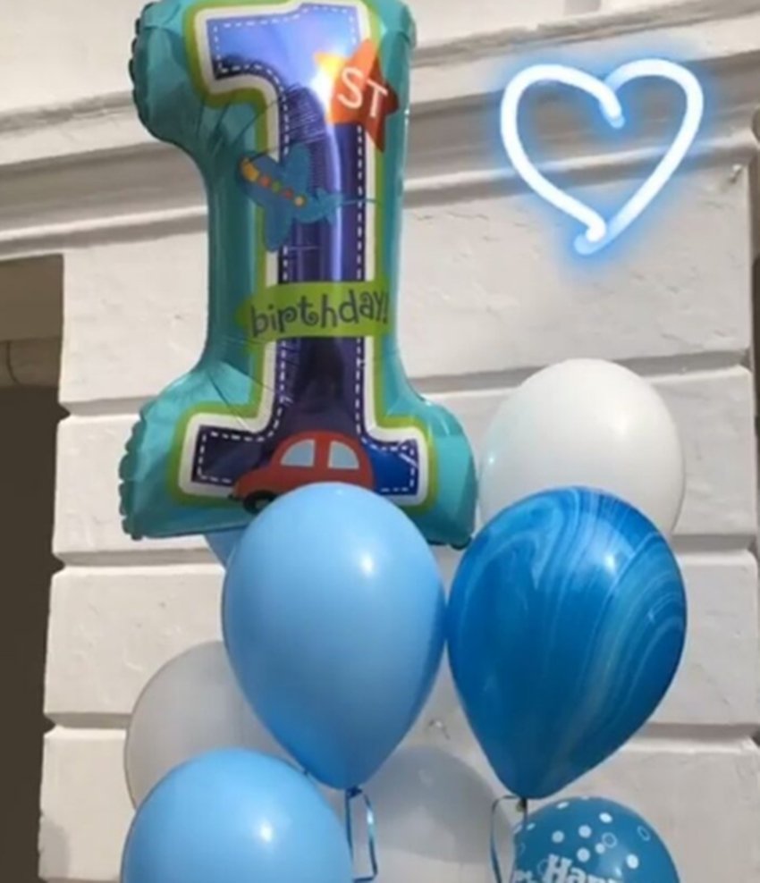 Taimur Birthday Photos: अपने पहले जन्मदिन पर कुछ ऐसे वक्त बिता रहे पटौदी परिवार के ‘जूनियर नवाब’
