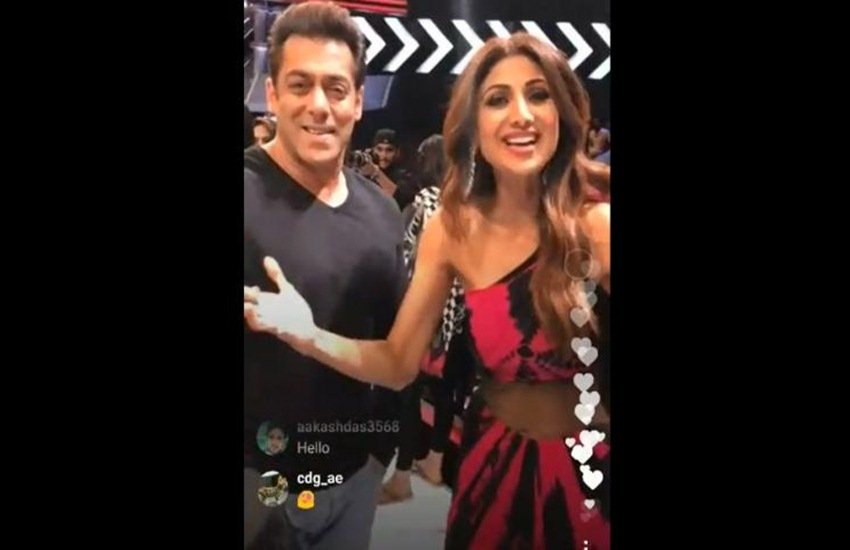 वाल्मीकि समाज पर की गई टिप्पणी के लिए शिल्पा शेट्टी ने मांगी माफी, लिखा- करती हूं सभी जातियों का सम्मान वाल्मीकि समाज पर की गई टिप्पणी के लिए शिल्पा शेट्टी ने मांगी माफी, लिखा- करती हूं सभी जातियों का सम्मान