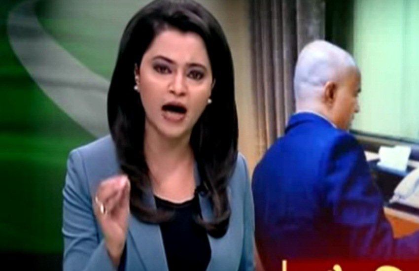 एबीपी न्यूज़ की महिला एंकर नेहा पंत। 