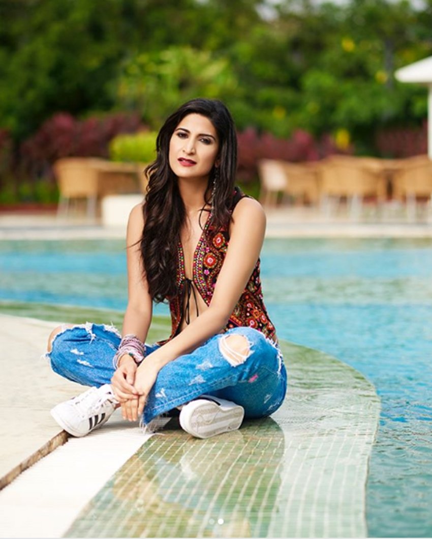 aahana kumra, new photoshoot of aahana kumra, see hd pictures of aahana kumra, lipstick under my burka actress aahana kumra, pictures aahana kumra, photoshoot of aahana kumra, entertainment news in hindi, bollywood news, television news