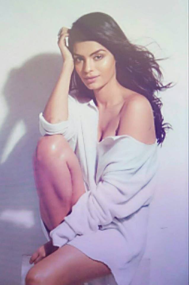 Sonali Raut, Sonali Raut sexy photos, Sonali Raut hot photos, Sonali Raut bikini photoshoot, bigg boss 8, bigg boss 8 contestants Sonali Raut, Sonali Raut movies