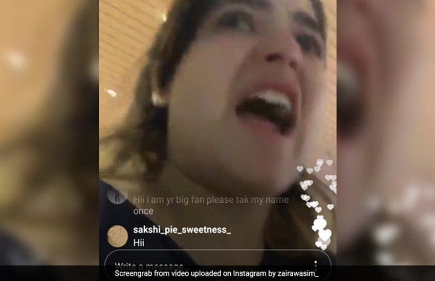 जायरा वसीम के साथ छेड़छाड़, इस तरह की महिलाओं पर फूटा कुमार विश्वास का गुस्सा जायरा वसीम के साथ छेड़छाड़, इस तरह की महिलाओं पर फूटा कुमार विश्वास का गुस्सा