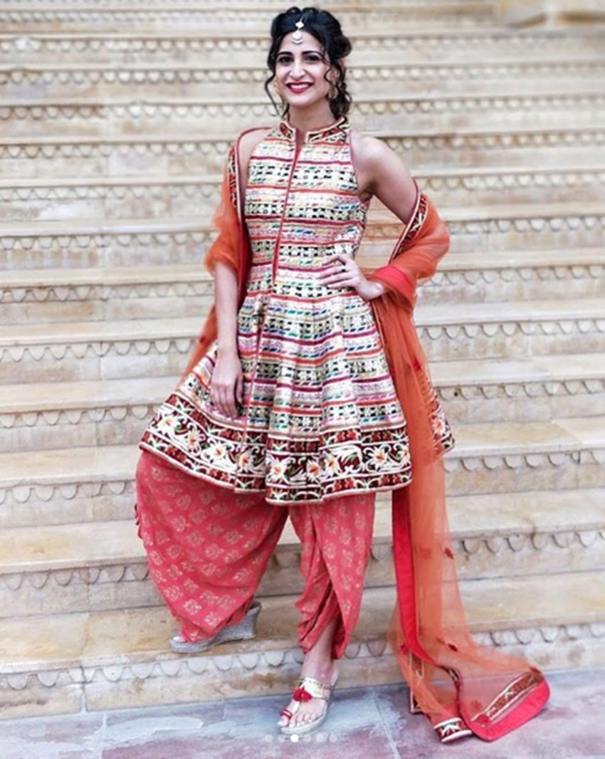 aahana kumra, new photoshoot of aahana kumra, see hd pictures of aahana kumra, lipstick under my burka actress aahana kumra, pictures aahana kumra, photoshoot of aahana kumra, entertainment news in hindi, bollywood news, television news