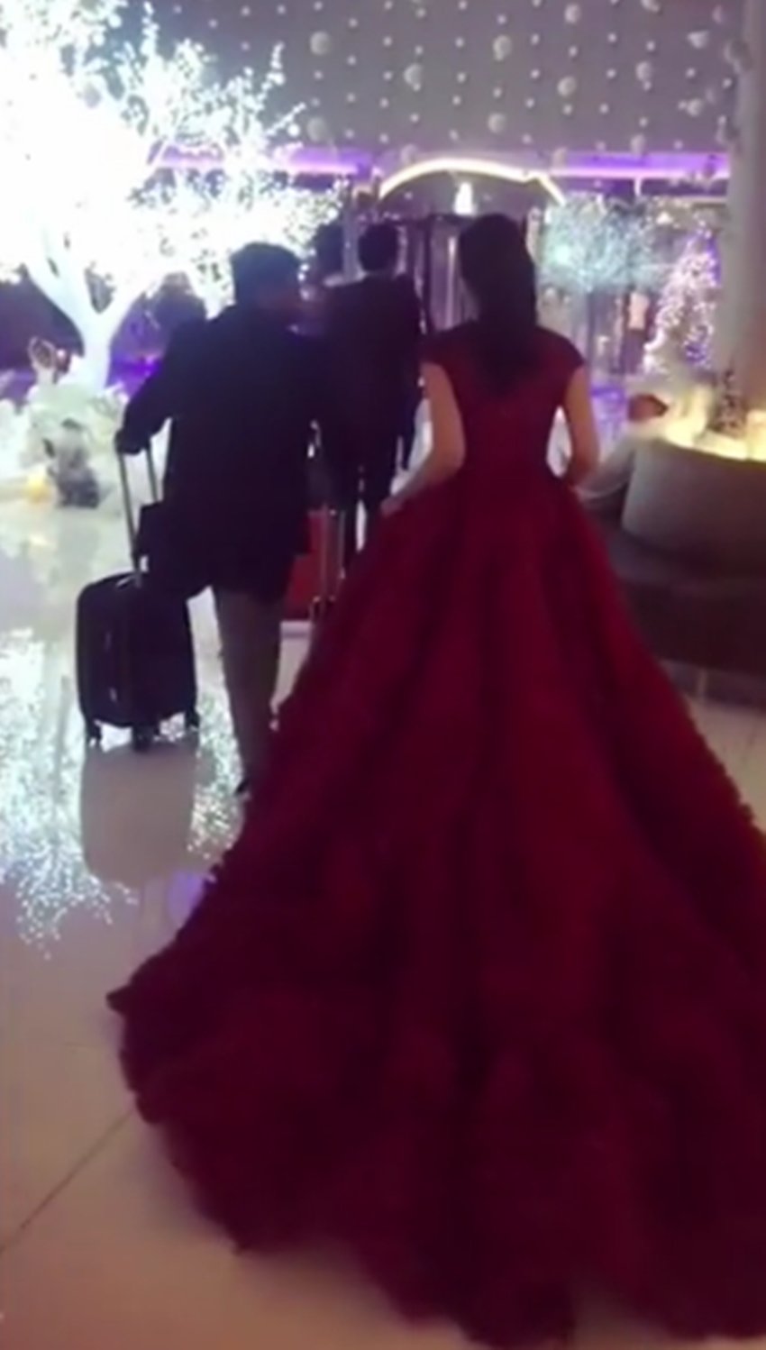 Indian beauty Sridevi, Bollywood designer Manish Malhotra, Sridevi pose with Pakistani beauties, Mahira Khan, Mawra Hocane,Saba Qamar, Saba Qamar at Masala Awards in Dubai, Sridevi at Masala Awards in Dubai, Manish Malhotra at Masala Awards in Dubai, Pakistani beauties at Masala Awards in Dubai, Mahira Khan at Masala Awards in Dubai