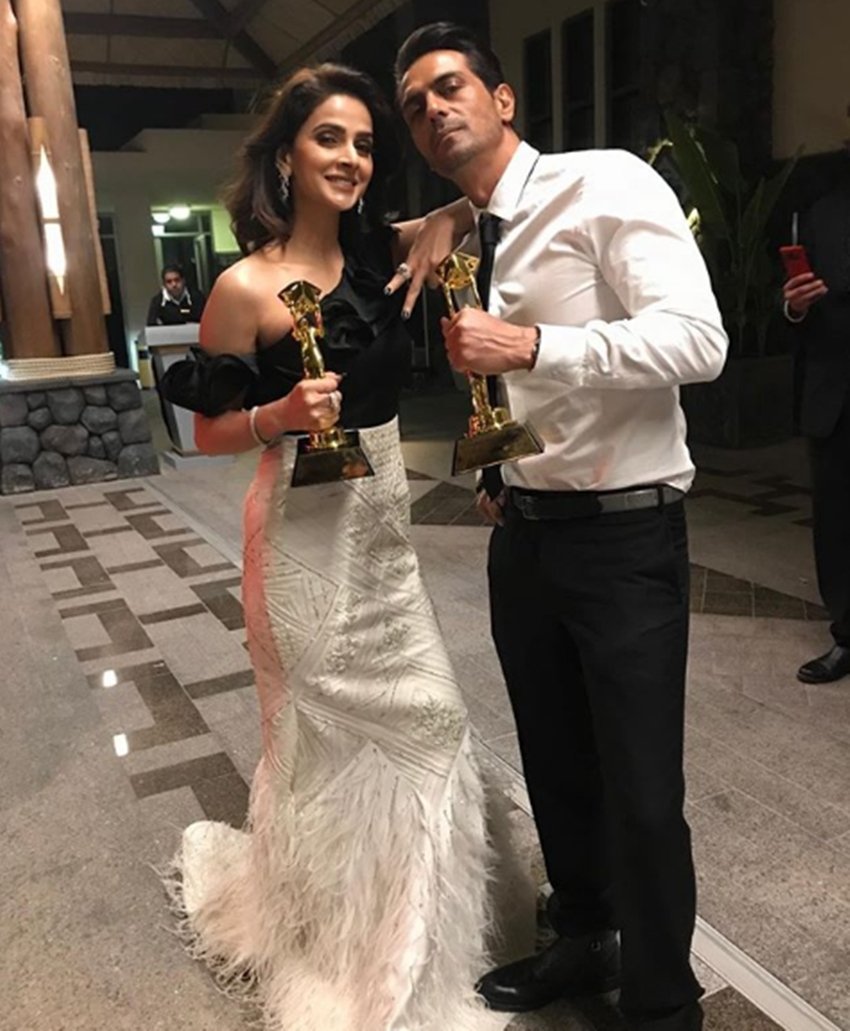 Indian beauty Sridevi, Bollywood designer Manish Malhotra, Sridevi pose with Pakistani beauties, Mahira Khan, Mawra Hocane,Saba Qamar, Saba Qamar at Masala Awards in Dubai, Sridevi at Masala Awards in Dubai, Manish Malhotra at Masala Awards in Dubai, Pakistani beauties at Masala Awards in Dubai, Mahira Khan at Masala Awards in Dubai