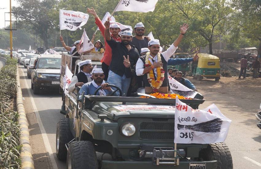 Gujarat Election Result 2017: आप के 30 उम्मीदवारों में से दो को छोड़ बाकी सभी की जमानत जब्त हो गई है। (फोटो-ट्विटर)