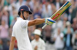 Aus vs Eng Ashes 2017: एलिस्टर कुक ने जड़ा शानदार शतक, इंग्लैंड की स्थिति मजबूत