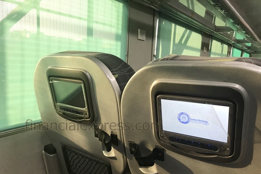 shatabdi express, shatabdi fares, anubhuti coach shatabdi, anubhuti coach fare, Anubhuti coach, anubhuti express, anubhuti luxury coach, shatabdi trains, anubhuti coach for shatabdi, indian railways coaches, luxury coaches