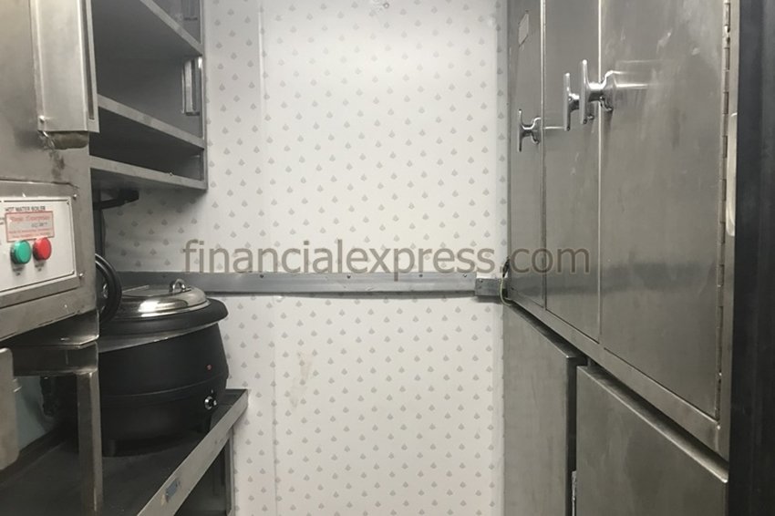 shatabdi express, shatabdi fares, anubhuti coach shatabdi, anubhuti coach fare, Anubhuti coach, anubhuti express, anubhuti luxury coach, shatabdi trains, anubhuti coach for shatabdi, indian railways coaches, luxury coaches