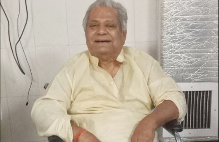 कोर्ट ने 23 साल पुराने एक मामले में सरेंडर करने के बाद पूर्व मंत्री समरेश सिंह को जेला भेजा था। तबीयत बिगड़ने पर जेल प्रशासन ने उन्हें धनबाद के पीएमसीएच के आईसीयू में भर्ती कराया है, जहां से मंगलवार को वह गायब हो गए थे। (फोटोः फेसबुक) 