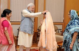 Geeta, Geeta from Pakistan, Pakistan Returned Geeta, Geeta family, Geeta returned from Pakistan, Geeta meets Pm Modi, Geeta Sushma, Geeta Sushma Swaraj, Narendra Modi, Hindi News