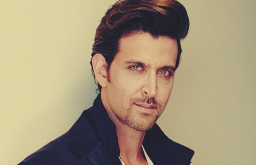 बॉलीवुड एक्टर ऋतिक रोशन फिल्म सुपर 30 में गणितज्ञ आनंद कुमार की भूमिका निभाते नजर आएंगे। बॉलीवुड एक्टर ऋतिक रोशन फिल्म सुपर 30 में गणितज्ञ आनंद कुमार की भूमिका निभाते नजर आएंगे।