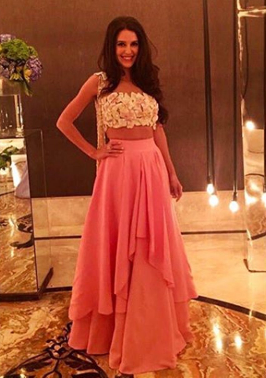 Isabelle Kaif, Katrina Kaif, Katrina Kaif Photos, Katrina Kaif Sister, Katrina Kaif Images, Katrina Kaif Sister Isabelle, Isabelle and Katrina Kaif, Isabelle First Movie, Isabelle Controversy, Isabelle and Katrina