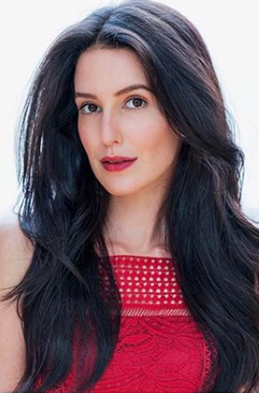 Isabelle Kaif, Katrina Kaif, Katrina Kaif Photos, Katrina Kaif Sister, Katrina Kaif Images, Katrina Kaif Sister Isabelle, Isabelle and Katrina Kaif, Isabelle First Movie, Isabelle Controversy, Isabelle and Katrina