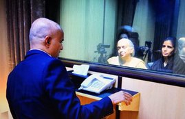 Kulbhushan Jadhav, Kulbhushan Jadhav Mother, Kulbhushan Jadhav wife, Mother and Wife, Meet with Bindi and Mangalasutra, Pakistan Did Not Allowed, India Reaction, India Reaction on Kulbhushan Jadhav Meeting, National News