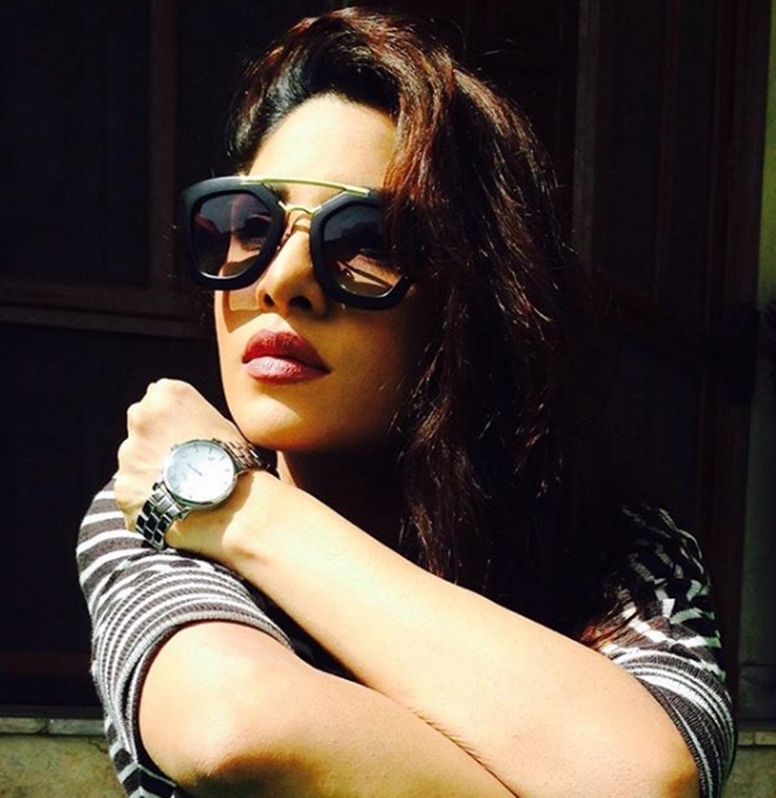 Zhalay Sarhadi, Zhalay Sarhadi Instagram, Priyanka Chopra Look Alike, Priyanka Chopra Duplicate, Zhalay Sarhadi and Priyanka Chopra, Zhalay Sarhadi Model, Zhalay Sarhadi Photos, Zhalay Sarhadi Images, Bollywood News in Hindi, Entertainment News in Hindi