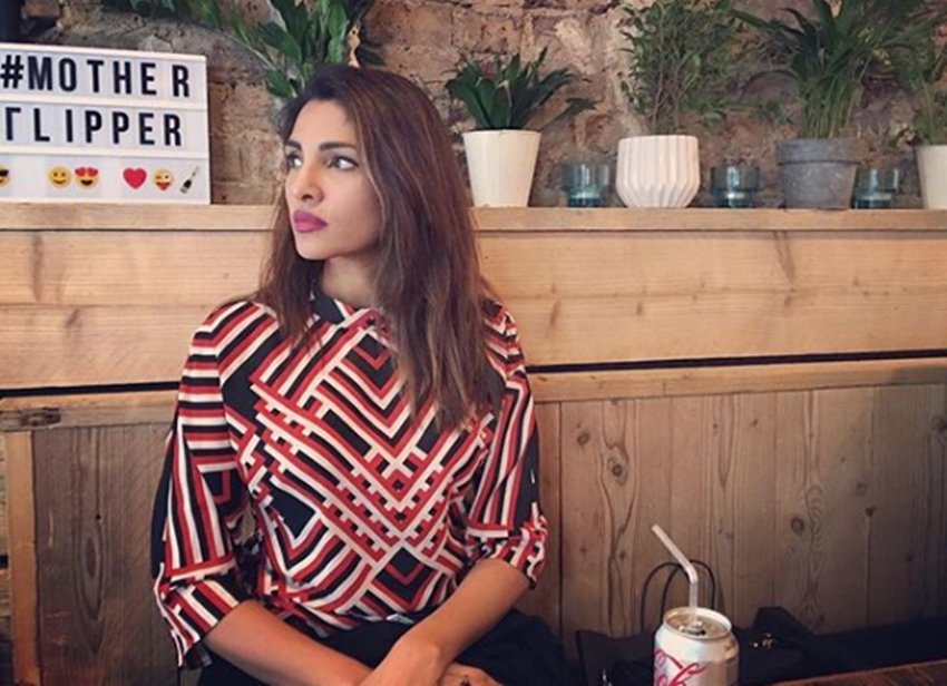 Zhalay Sarhadi, Zhalay Sarhadi Instagram, Priyanka Chopra Look Alike, Priyanka Chopra Duplicate, Zhalay Sarhadi and Priyanka Chopra, Zhalay Sarhadi Model, Zhalay Sarhadi Photos, Zhalay Sarhadi Images, Bollywood News in Hindi, Entertainment News in Hindi