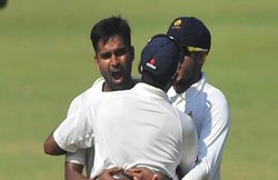 Ranji Trophy 2017 Quater Final Day 2: यहां देखें कर्नाटक बनाम मुंबई का स्कोर