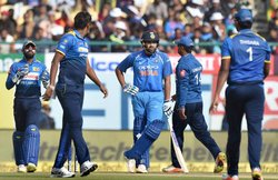 IND vs SL: धर्मशाला में भारतीय बल्‍लेबाजों ने तोड़े घटिया प्रदर्शन के रिकॉर्ड