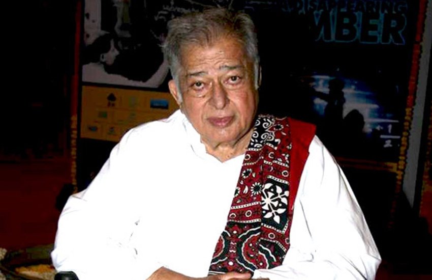 Shashi Kapoor, Shashi Kapoor Funeral, Shashi Kapoor Funeral Video, Shashi Kapoor Death News, Shashi Kapoor Death, Shashi Kapoor Live, Shashi Kapoor Funeral Live, Shashi Kapoor Actor, Actor Shashi Kapoor, Shashi Kapoor Latest News, Entertainment News Updates