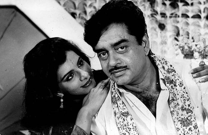 फिल्म आतिशबाज के एक सीन में एक्ट्रेस अनिता राज के साथ शत्रुघ्न सिन्हा।