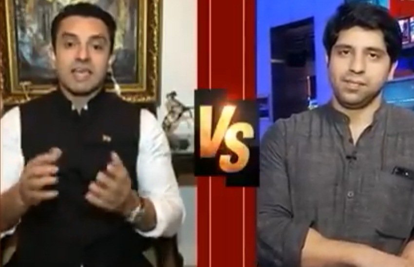 अंग्रेजी चैनल पर हुई डिबेट के दौरान भाई शहजाद पूनावाला के सामने अपने तर्क पेश करते तहसीन। (फोटोः टि्वटर)