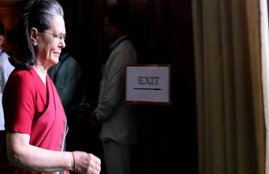 sonia gandhi, rahul gandhi, Congress president Rahul gandhi, Senior congress leader Veerappa Moily, congress, sonia congress mother, Sonia Gandhi Congress patron, Hindi news, News in Hindi, Jansatta
