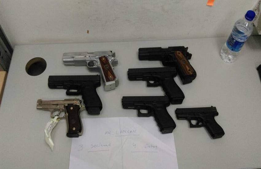 Weapons, Weapons Recovered, Weapons Recovered in Bhagalpur, Expansive Weapons, Large Number of Expansive Weapons, Expansive Weapons in Trains Toilets, Weapons in Express Train Toilets, State news