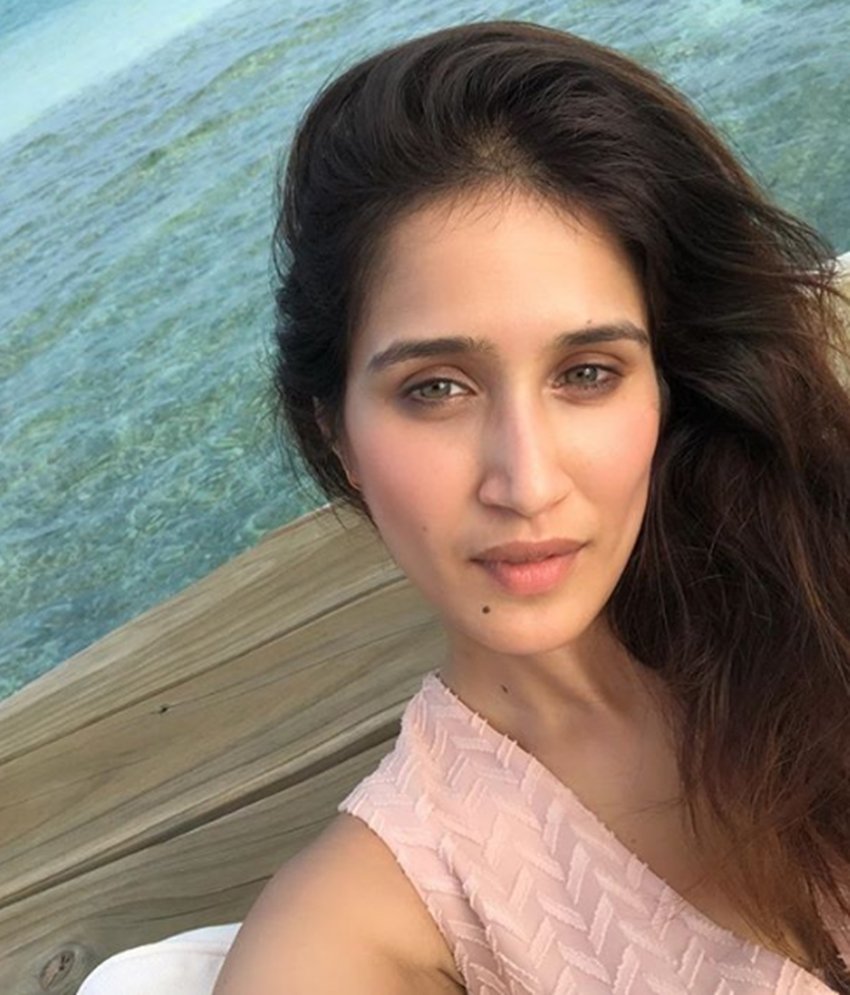 Sagarika Ghatge, Zaheer Khan, Zaheer Khan Honeymoon Pics, Sagarika Ghatge Honeymoon Pics, Sagarika Ghatge Honeymoon Pictures, Zaheer Khan Honeymoon Pictures, Zaheer Khan and Sagarika Ghatge, Sagarika Ghatge Latest Pictures, Zaheer Khan Latest Pictures, Bollywood News Stories