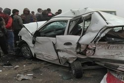 कोहरे से लखनऊ-आगरा एक्सप्रेस वे पर भिड़े सौ से ज्यादा वाहन