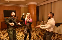 VIDEO: सिंह ब्रदर्स ने WWE की वुमन चैम्पियन को सिखाया भांगड़ा